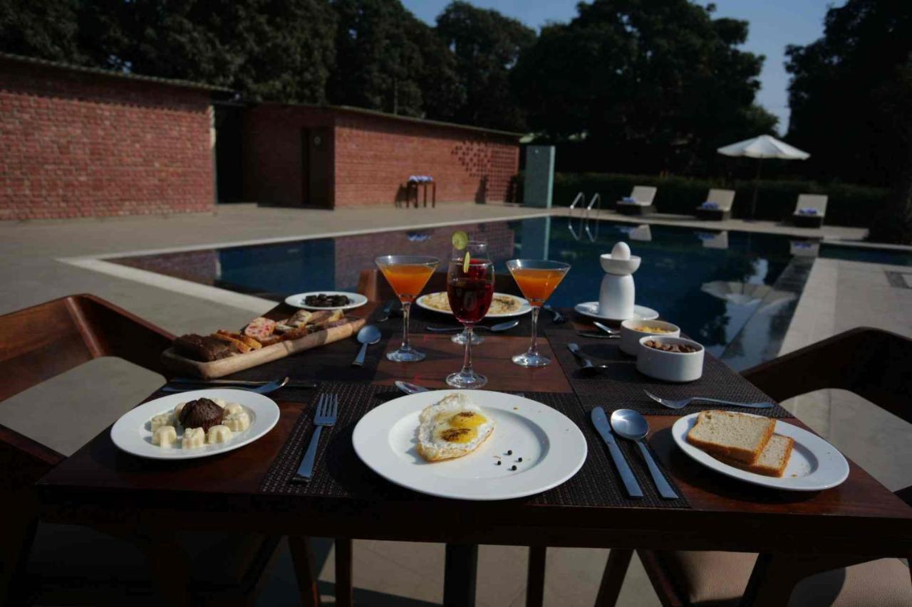 Mango Tree Resorts Siyana Dış mekan fotoğraf